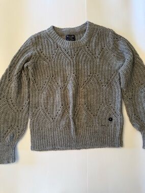 Abercrombie & Fitch Gray Cable Knit Sweater NWT Sz 8